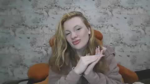 Snapshot of skyler_wans chatting on October 10, 4:35 pm Skyler online show from October 10, 4:35 pm