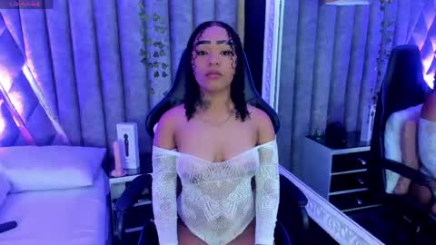 skylerbloom online show from May 10, 4:30 am