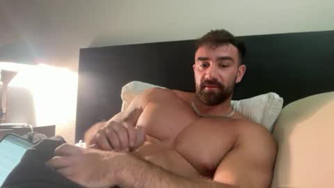 Skyler Flexes online show from June 19, 12:05 am
