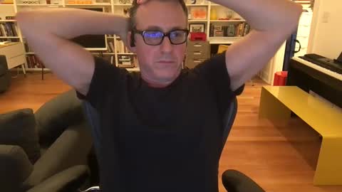 Skyline3371 online show from December 16, 6:10 am