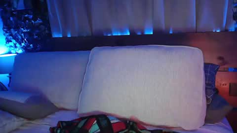 skyonetoo3 online show from March 6, 2:51 am