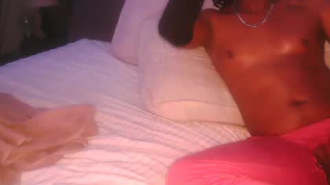 skyonetoo3 online show from September 18, 12:47 am