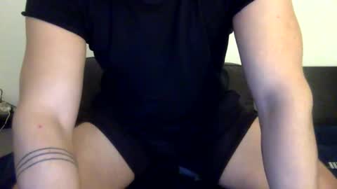 skyonpalm123 online show from January 17, 1:15 am