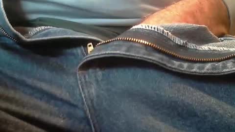 ResqPylot2 online show from February 6, 7:05 pm