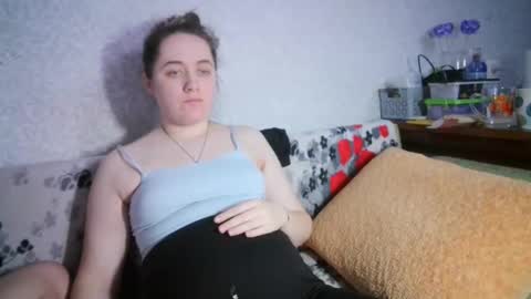 skyressie333 online show from February 17, 7:33 pm