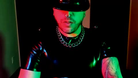 slick_evo online show from December 24, 5:05 am