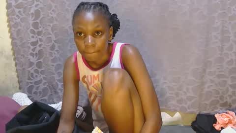 slim_girl01 online show from March 5, 5:00 pm