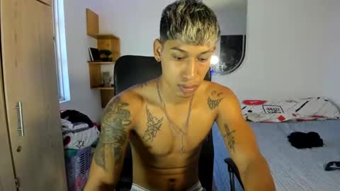 slim_master12 online show from February 26, 9:53 pm