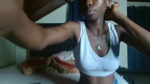 Loyce online show from March 10, 10:34 pm