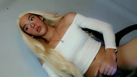 Pat online show from April 15, 7:58 pm