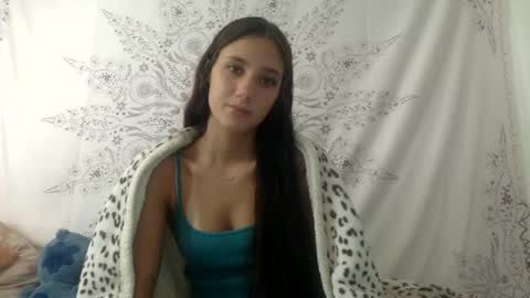 sloaneharperxo online show from June 19, 5:41 pm