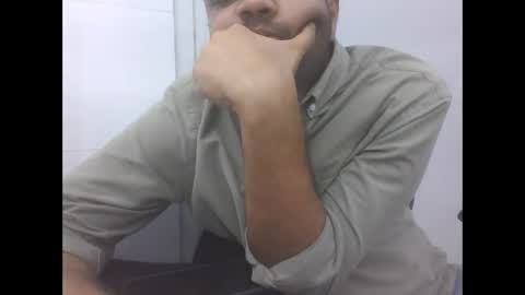 Snapshot of slothslav chatting on January 28, 10:44 am slothslav online show from January 28, 10:44 am
