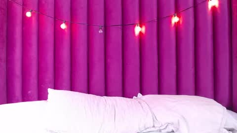 Snapshot of slutlittlecamila chatting on January 8, 5:05 am CAMILA  online show from January 8, 5:05 am