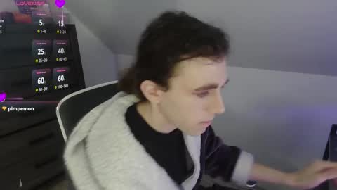 Natsu online show from December 15, 6:48 pm