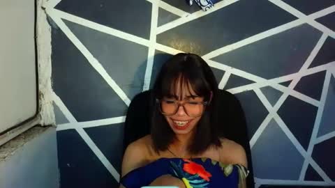 sluttypatotie online show from April 20, 6:11 pm