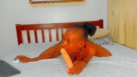 Sexyslutt online show from September 19, 5:16 pm