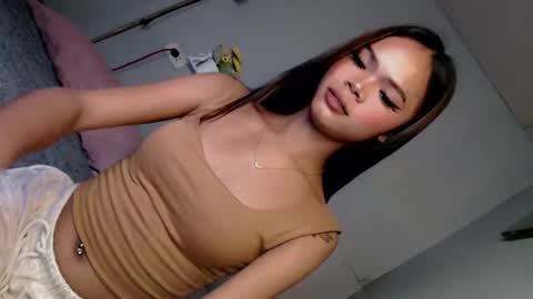 Dont forget to follow me give me thumbs upIm  a New  kataluna online show from December 22, 10:38 pm