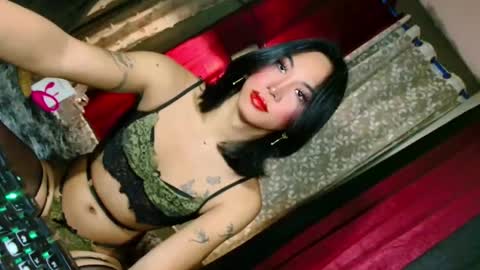 slutxcums_martel69 online show from October 2, 12:20 am