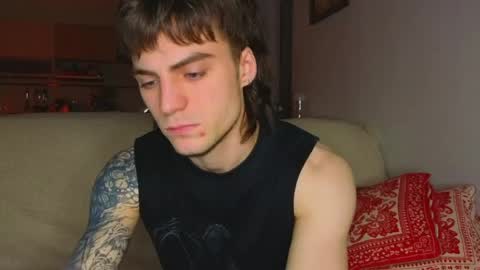 Gus online show from June 4, 8:26 pm