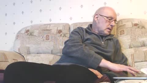 Steve online show from December 15, 10:58 pm