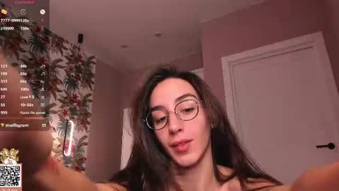 Elizabeth online show from July 23, 2:20 am