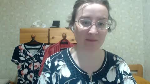 smart_rose online show from April 13, 8:02 pm