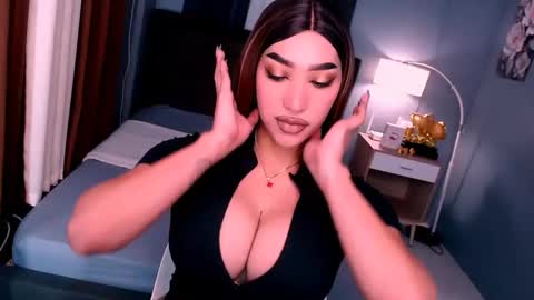 smasherqueen online show from April 1, 8:26 am