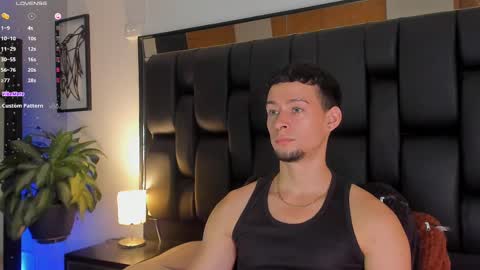 Snapshot of smiith_jade chatting on September 30, 11:48 pm Jade Smiith online show from September 30, 11:48 pm