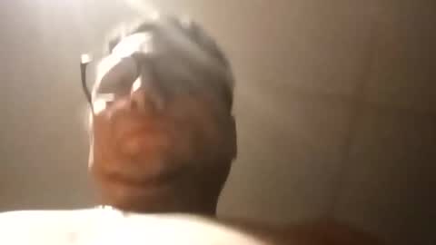 smilehiguy online show from February 14, 9:12 am