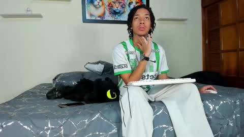 smitt jr online show from February 10, 3:09 am