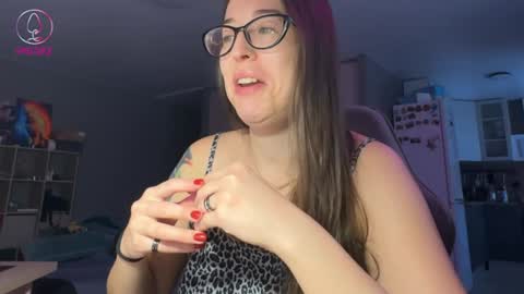 Snapshot of smojoke chatting on January 31, 10:42 am Erin Molony  Lina Ilves  WildTali  online show from January 31, 10:42 am