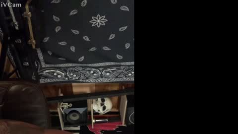 Snapshot of smokey915 chatting on January 23, 7:54 am Smokey915 online show from January 23, 7:54 am