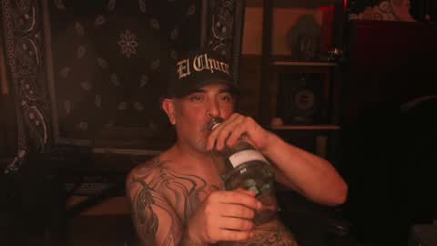 Snapshot of smokey915 chatting on February 6, 11:31 am Smokey915 online show from February 6, 11:31 am