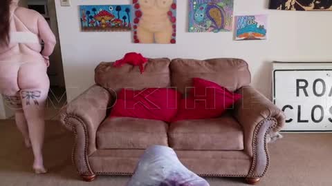 Big Dawg online show from April 9, 7:41 pm