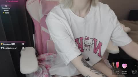 Kira  online show from March 2, 2:41 am