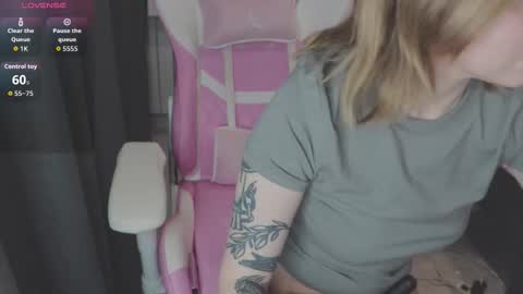 Kira  online show from September 22, 1:10 am