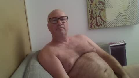 sneakerboy18 online show from December 8, 12:52 pm