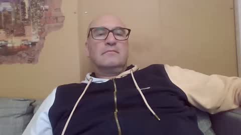 sneakerboy18 online show from January 19, 3:32 pm