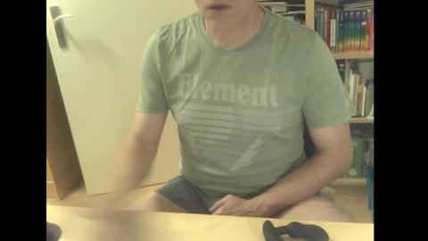 sneaxfreund online show from March 2, 10:27 pm