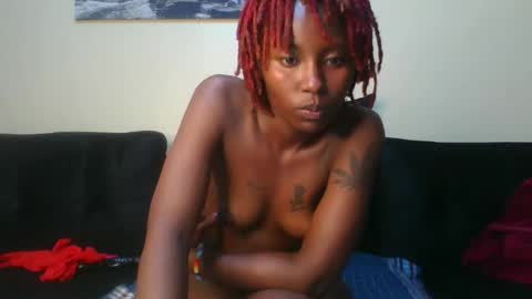 sneecat online show from April 21, 1:42 am