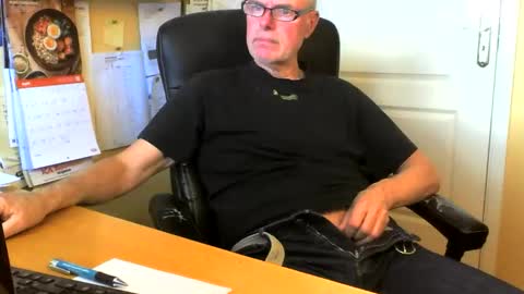 snickarn335731 online show from April 8, 1:14 pm