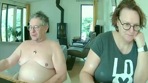 Snoeske and Woodwurm online show from March 6, 10:52 am