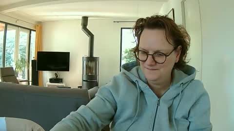 Snoeske and Woodwurm online show from February 17, 1:33 pm