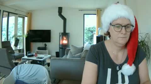 Snoeske and Woodwurm online show from December 23, 3:00 pm