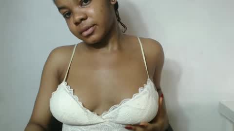 snowdrop5 online show from March 6, 4:17 pm