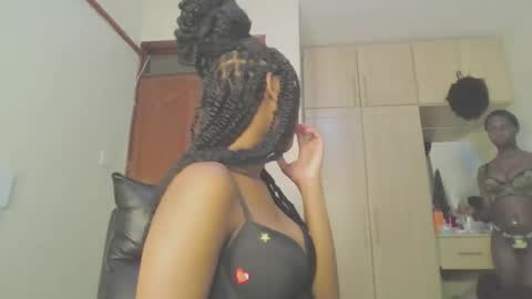 snowfox254 online show from March 13, 6:44 pm