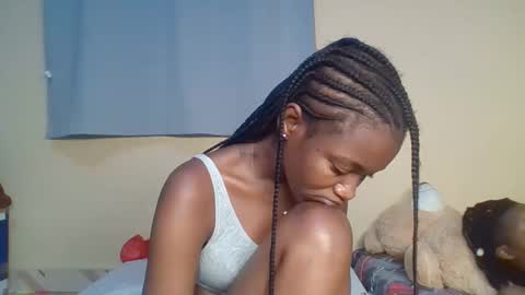 Snowie eyes online show from December 14, 10:16 pm