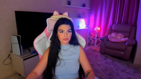 snowingwinter online show from September 22, 9:52 pm