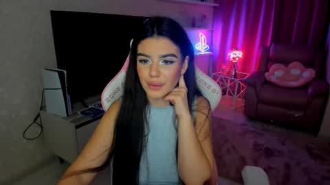 snowingwinter online show from October 2, 11:14 pm