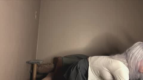 snowy_alice online show from October 18, 12:53 pm